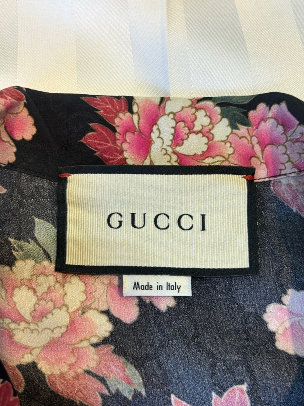 SOLD - Gucci GG Silk Floral Button Shirt - Picture 3 of 5